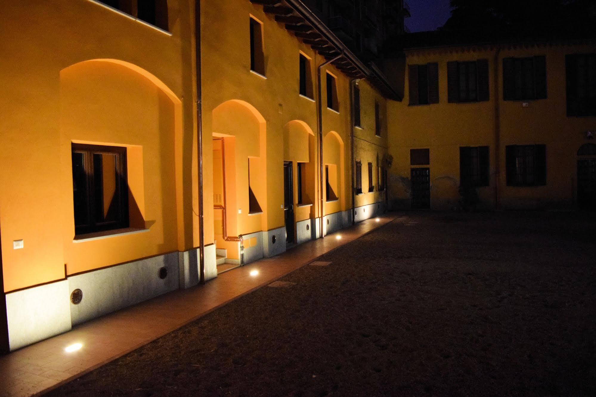 Corte Certosina Trezzano sul Naviglio Exterior photo